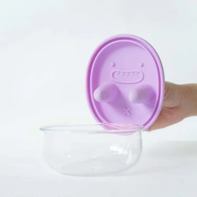 CleanGrip™ - Keep Hand Clean Snack Container