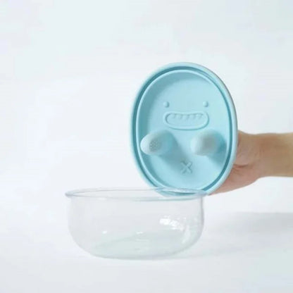 CleanGrip™ - Keep Hand Clean Snack Container